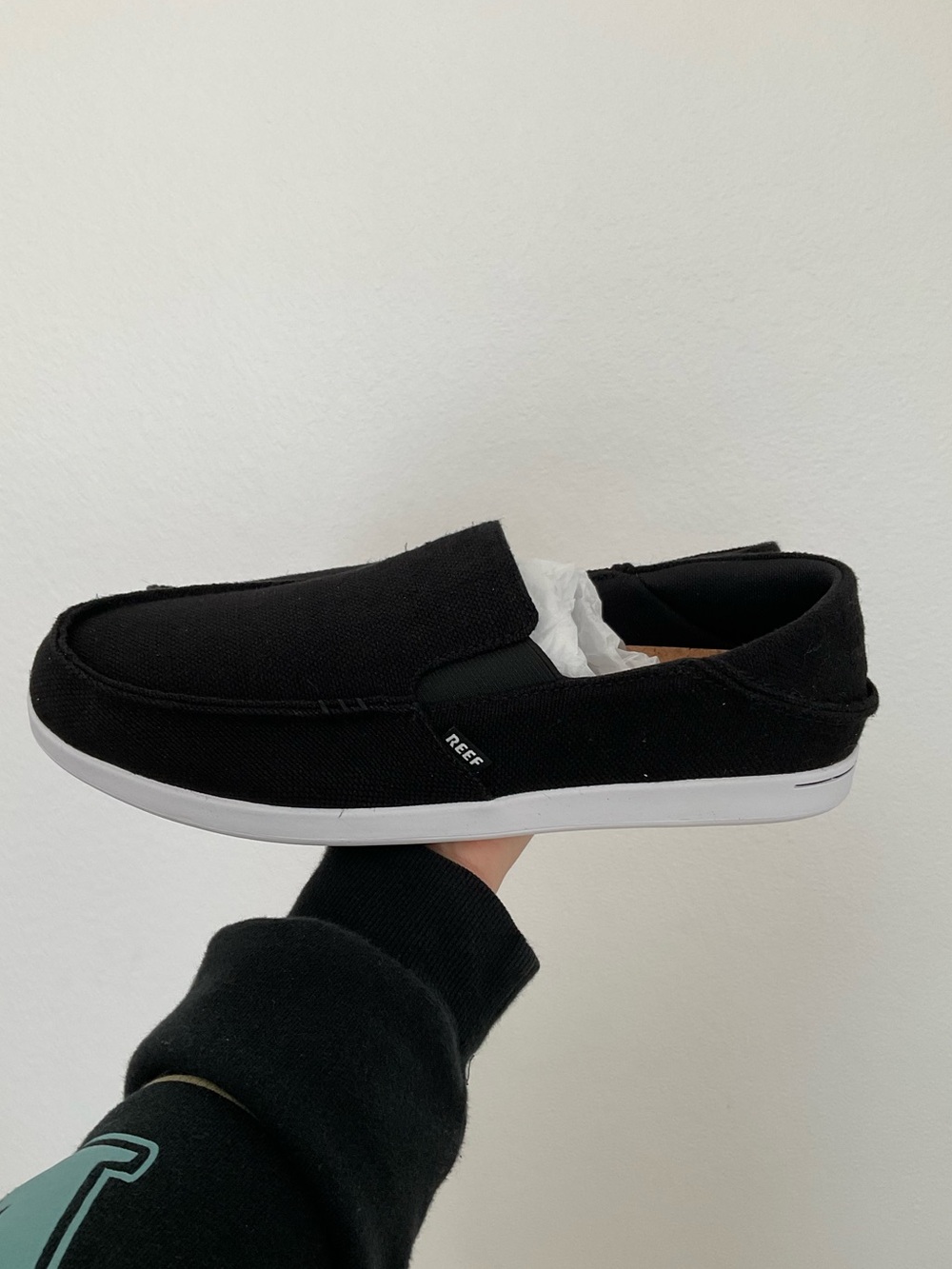 NWT Men’s Reef Cushion Matey Slip-On In Black